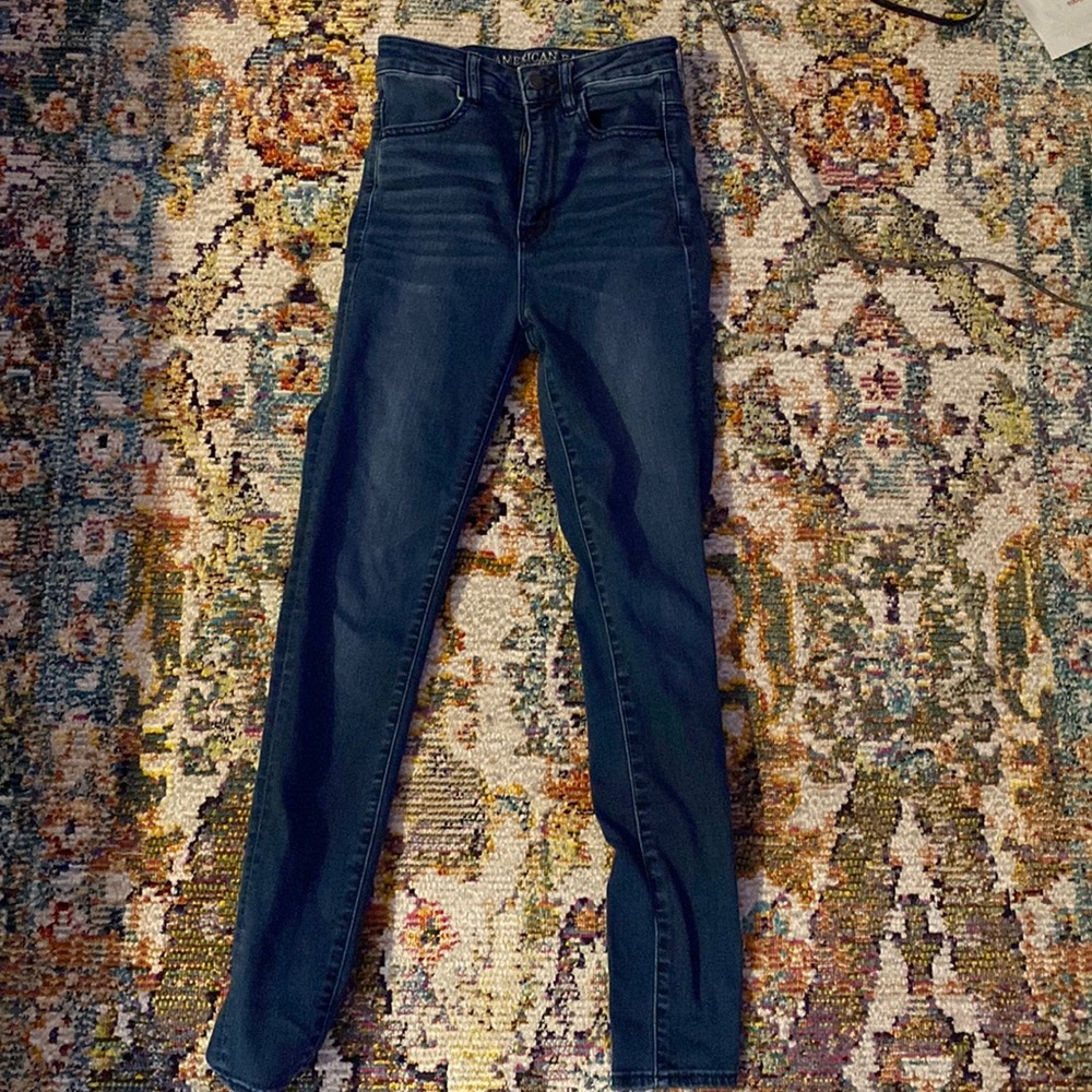 Dark Washed American Eagle Skinny Jeans Super Stretch